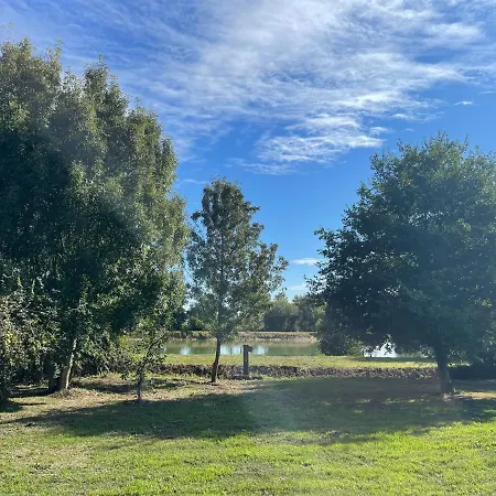 Avec Piscine Interieur, Le Repere De Choiseau Tatil Evi