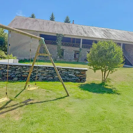 Holiday home Avec Piscine Interieur, Le Repere De Choiseau *