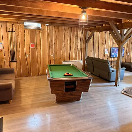 Avec Piscine Interieur, Le Repere De Choiseau