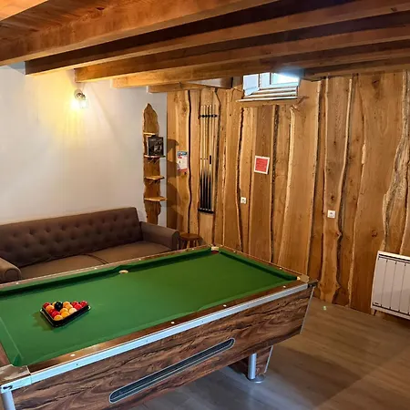 Avec Piscine Interieur, Le Repere De Choiseau Holiday home *