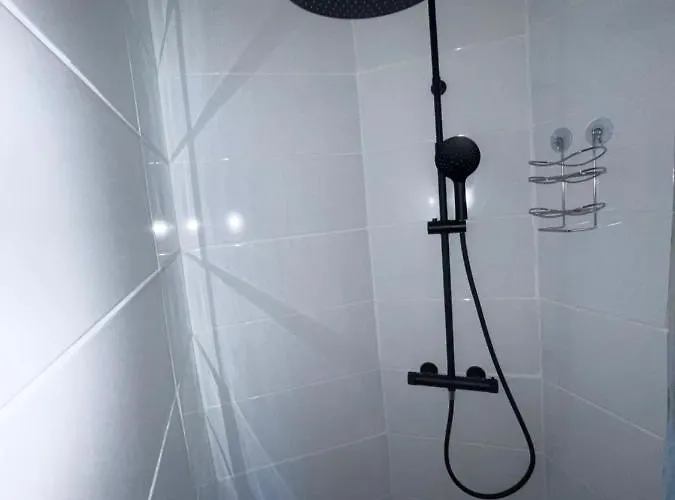 Avec Piscine Interieur, Le Repere De Choiseau بيت للعطل Challain-la-Potherie