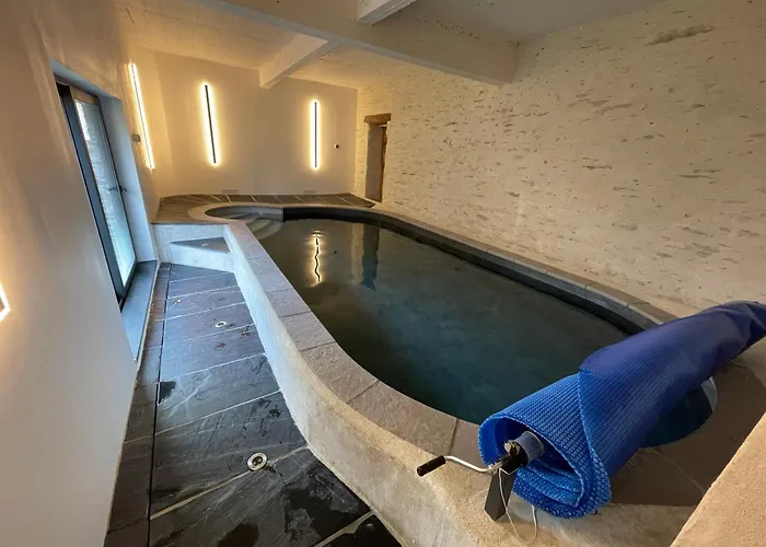 بيت للعطل Avec Piscine Interieur, Le Repere De Choiseau Challain-la-Potherie
