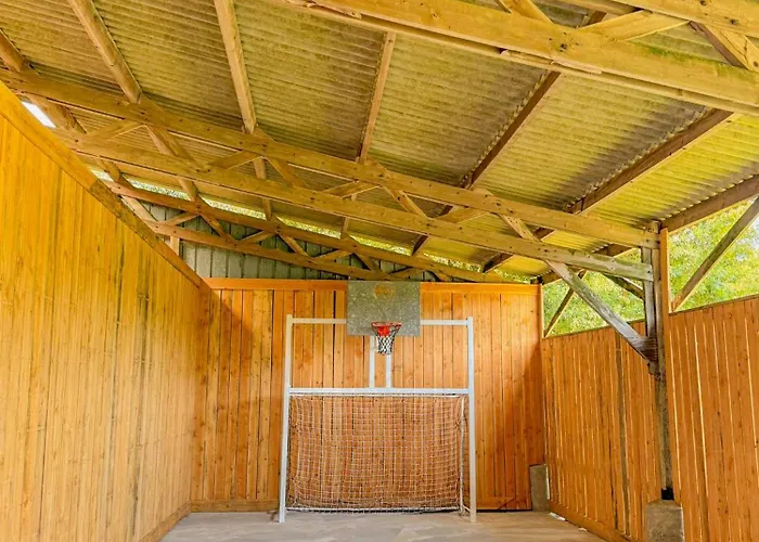 Avec Piscine Interieur, Le Repere De Choiseau بيت للعطل Challain-la-Potherie