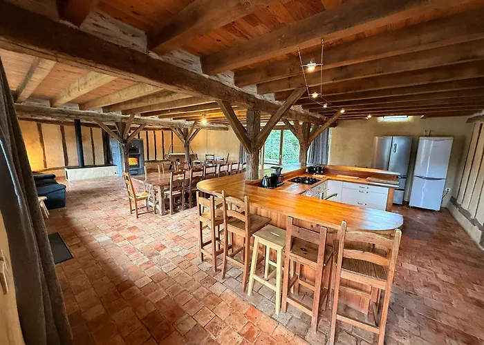 بيت للعطل Avec Piscine Interieur, Le Repere De Choiseau