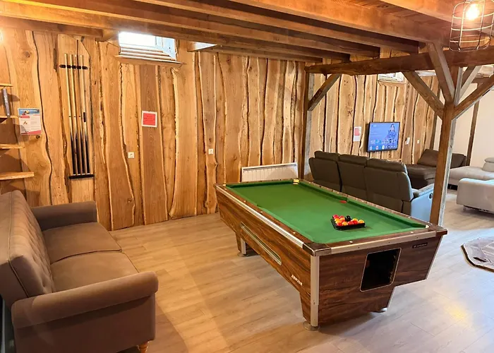 بيت للعطل Avec Piscine Interieur, Le Repere De Choiseau